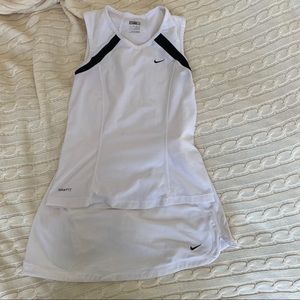 Girls Nike tennis athletic shirt and skirt set